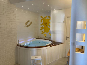 Adult Suite & SPA